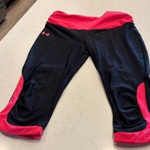 Under Armour Women’s Leggings in Black and Pink